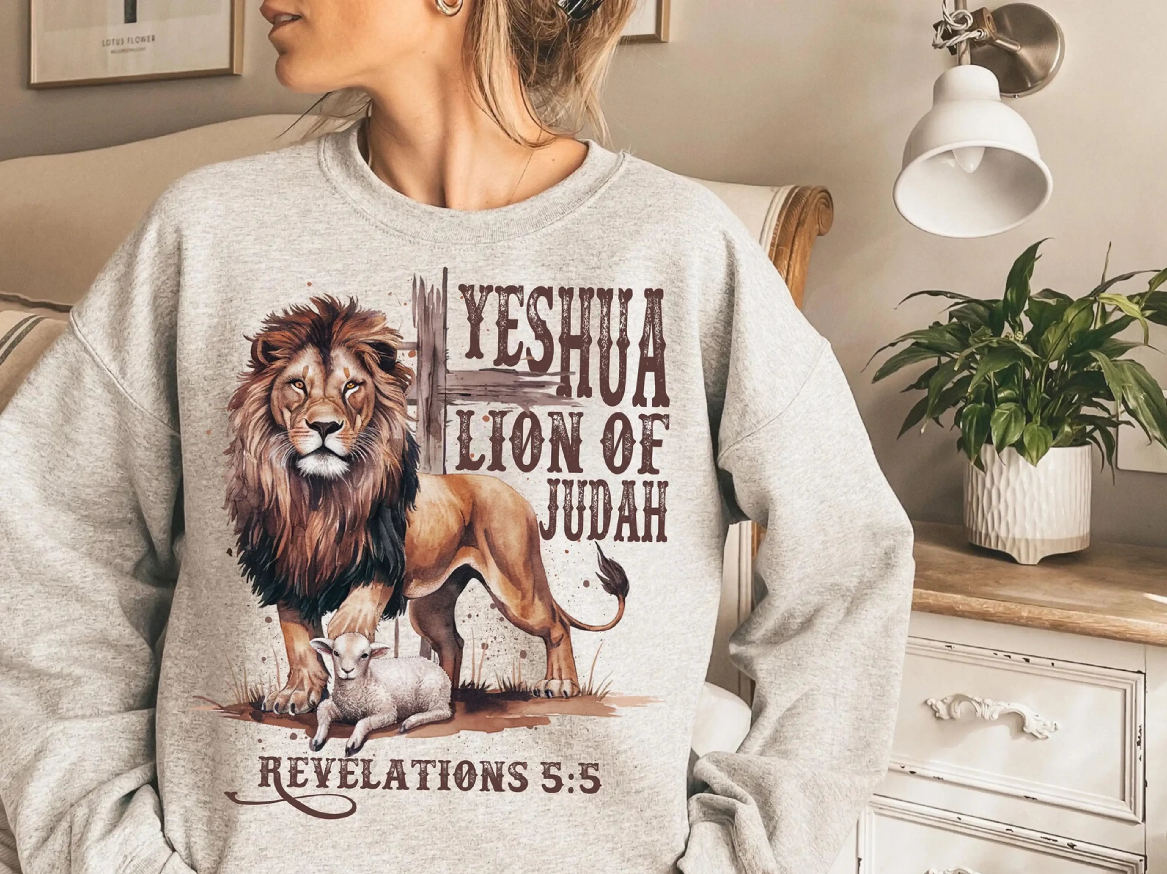 Yeshua lion of Judah Graphic Sweatshirt DuoCreationZ