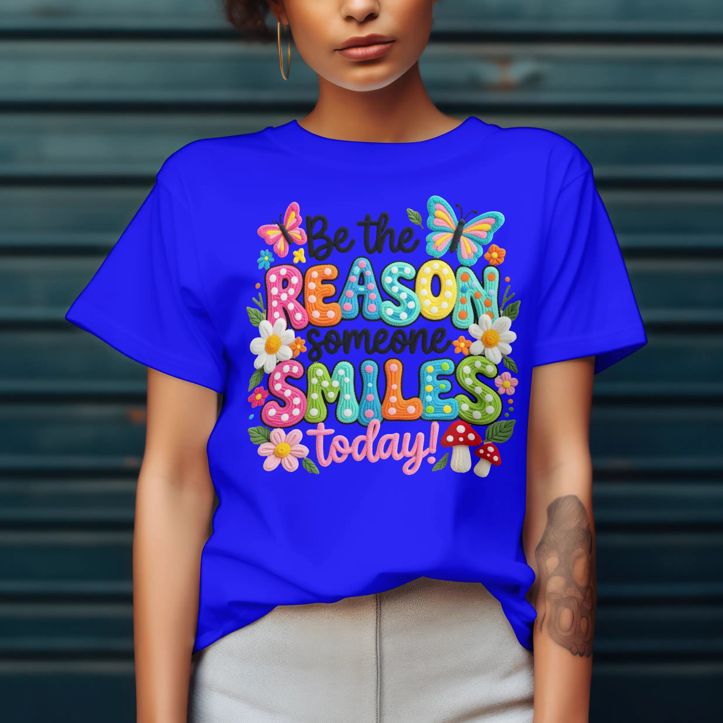 Be the reason someone smile today Graphic t shirt DuoCreationZ